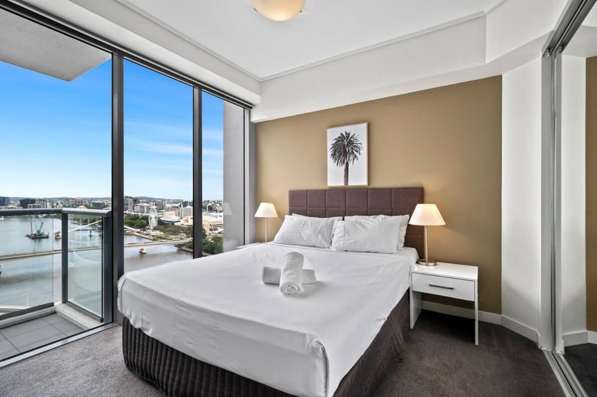 City Living - Brisbane River-View 2 Bedroom Apt Kültér fotó