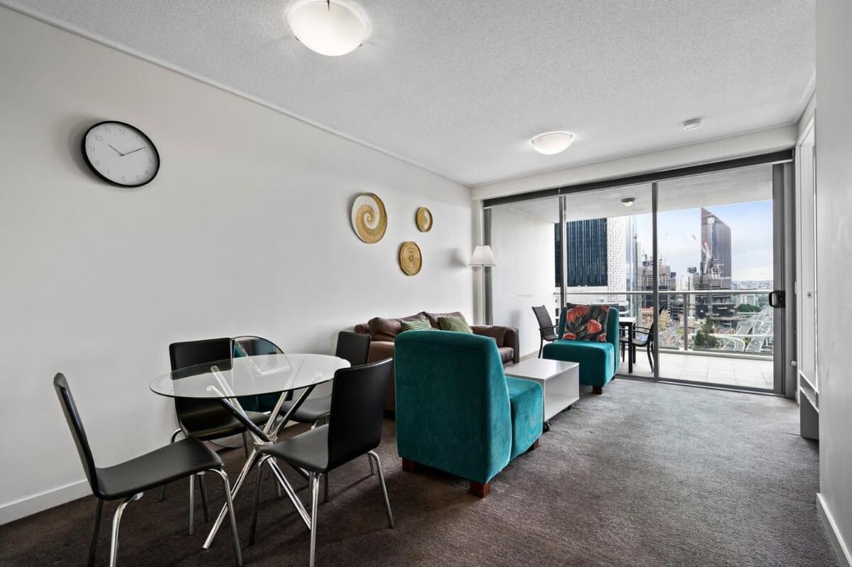 City Living - Brisbane River-View 2 Bedroom Apt Kültér fotó