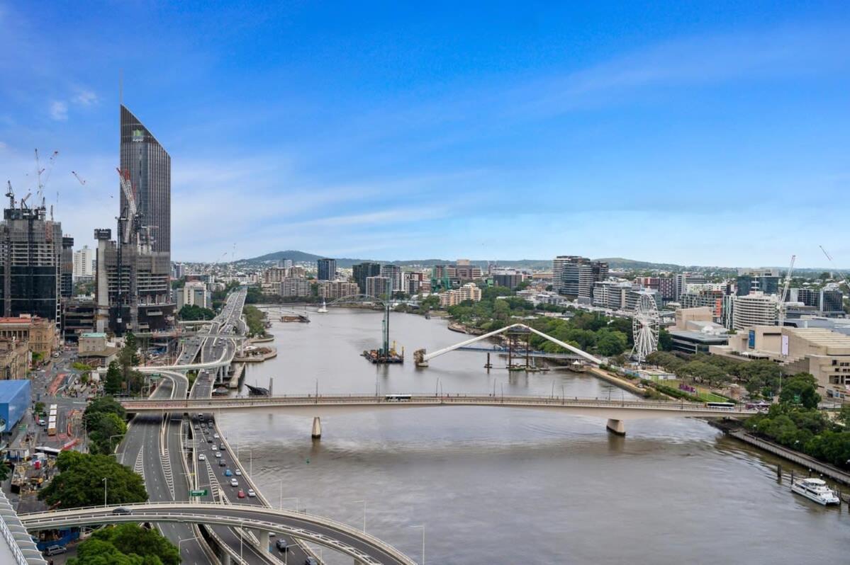 City Living - Brisbane River-View 2 Bedroom Apt Kültér fotó